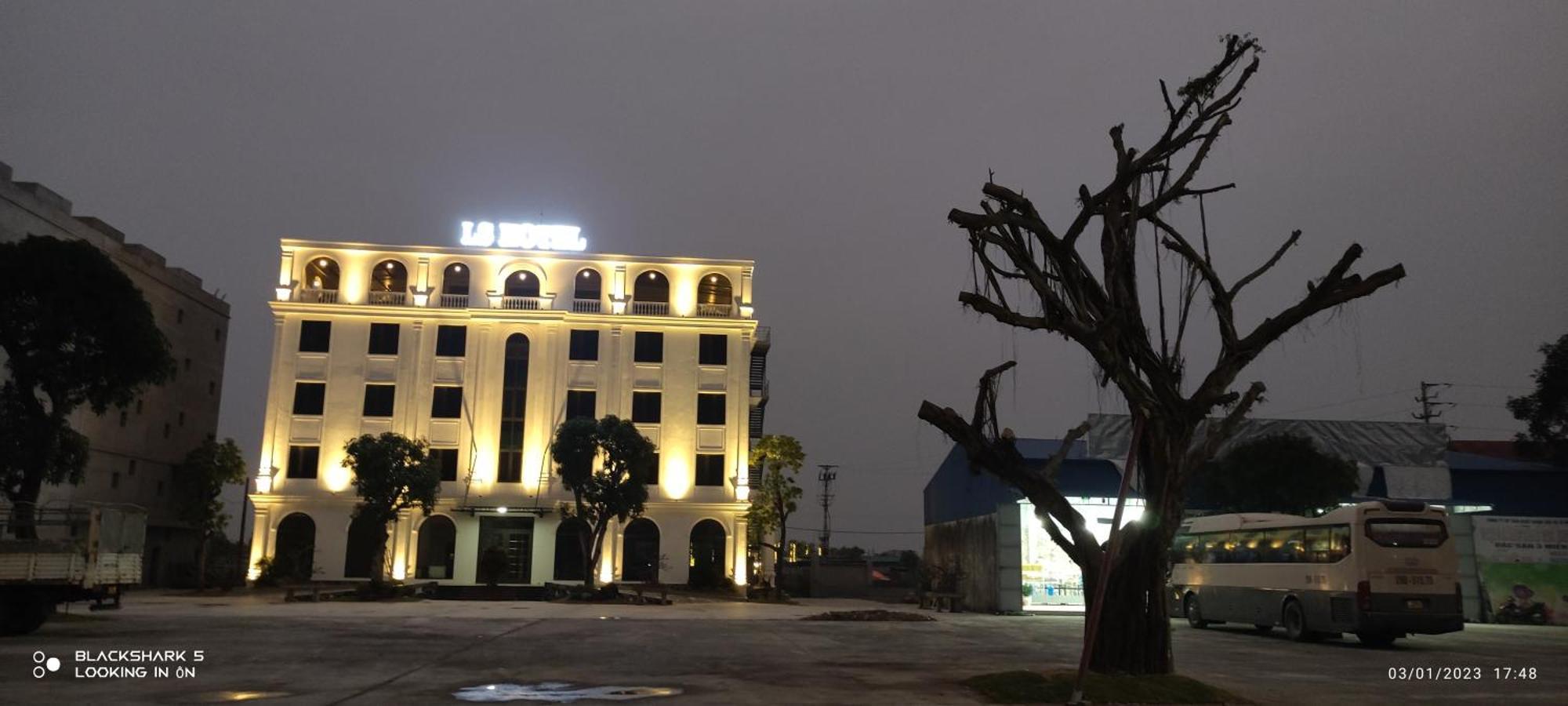 Ls Hotel Phu Ly Esterno foto
