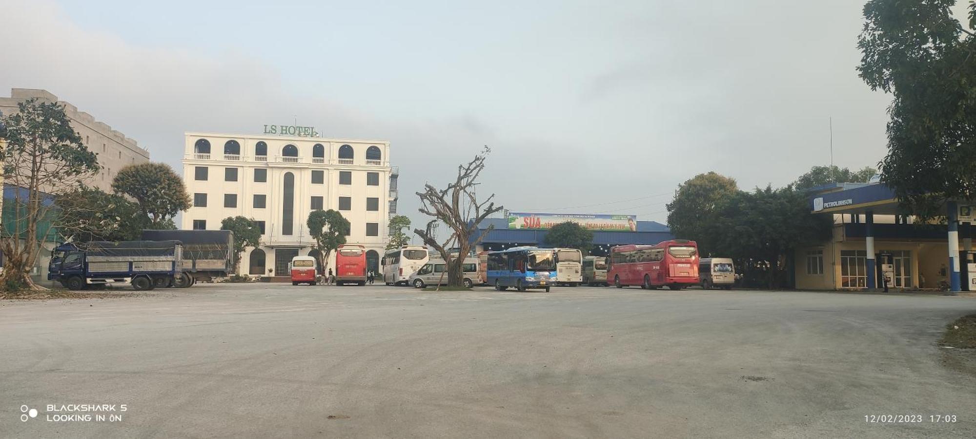 Ls Hotel Phu Ly Esterno foto