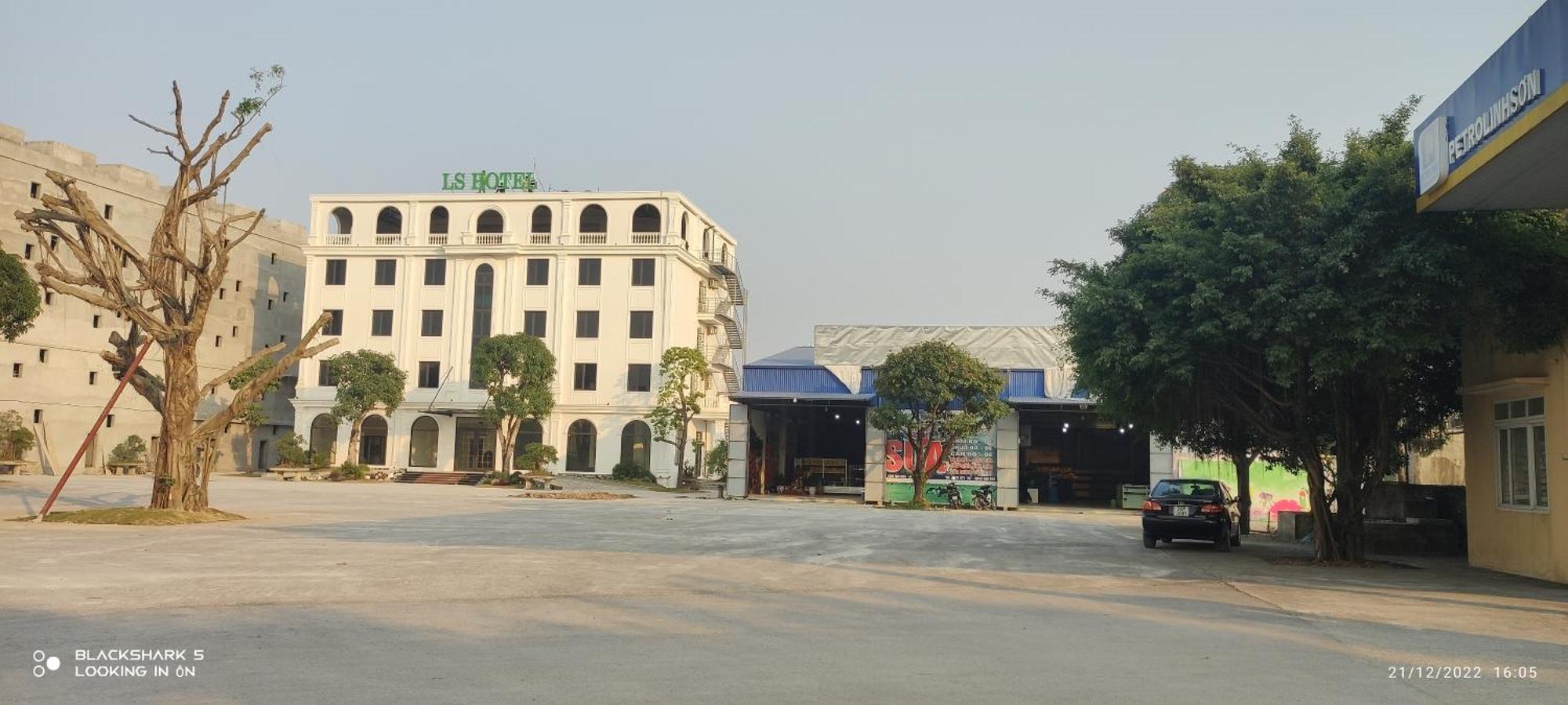 Ls Hotel Phu Ly Esterno foto